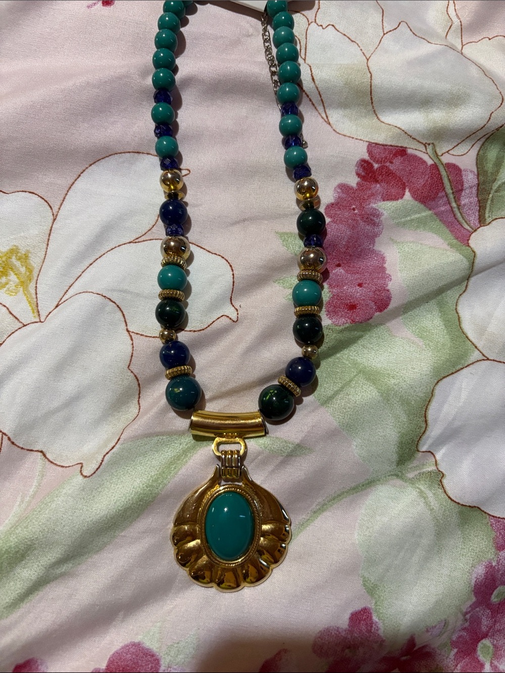 Source Unknown Teal and Navy Beaded Pendant Necklace